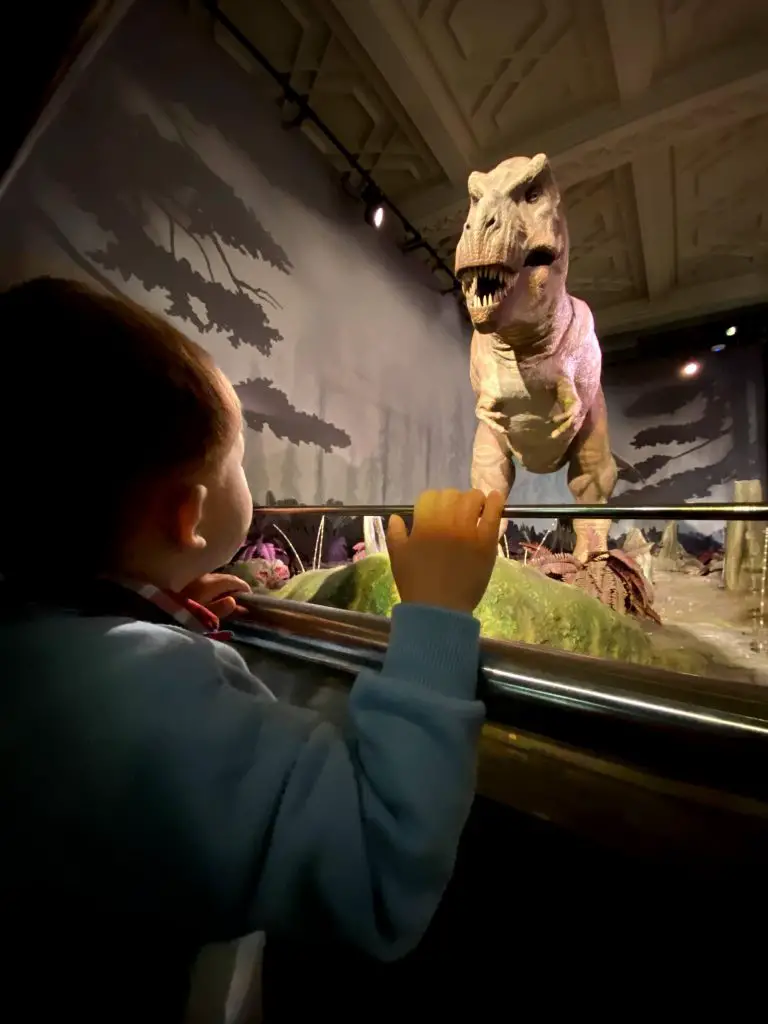 Our toddler visiting London's Natural History Museum and meeting T-Rex