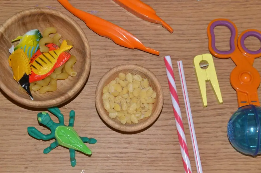 Dinosaur Peg Activities for Kids-min